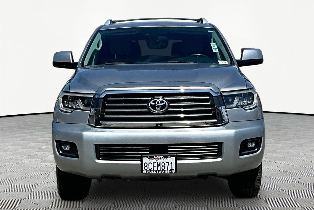 Used 2018 Silver Toyota SR5 image 2