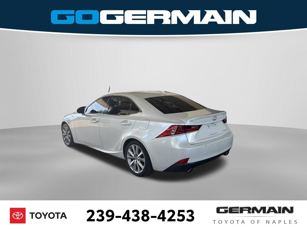Used 2016 White Lexus 200t image 4