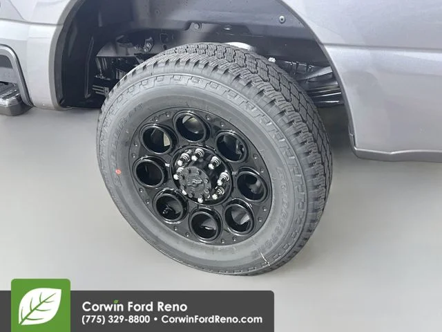 New 2026 Carbonized Gray Metallic Ford XLT image 32