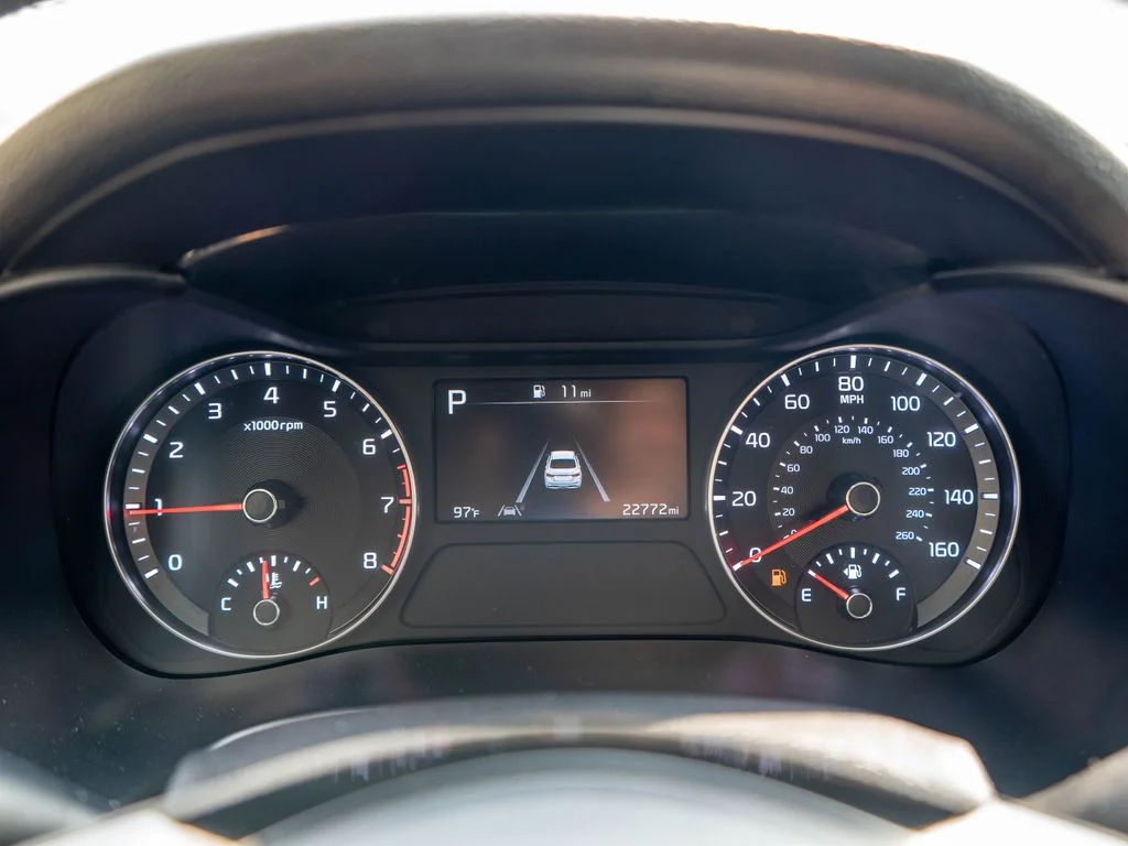 Used 2023 Gray Kia LXS image 20
