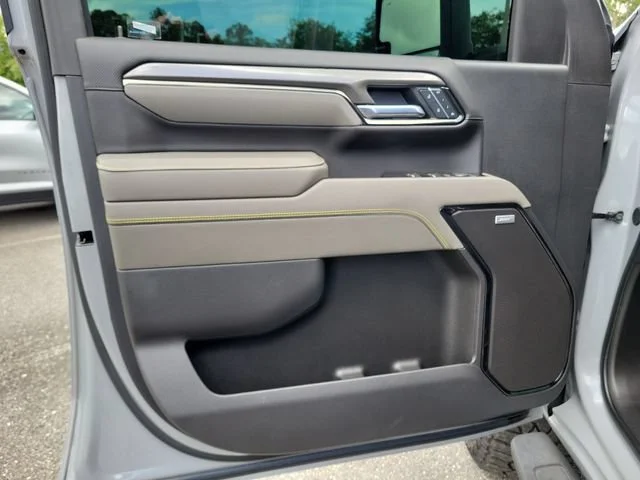2025 Chevrolet Silverado 2500HD ZR2 - Photo 26