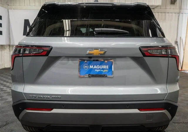 2027 Chevrolet Equinox LT - Photo 6