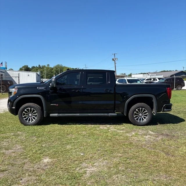 2021 GMC Sierra 4WD Crew Cab Short Box AT4's photo