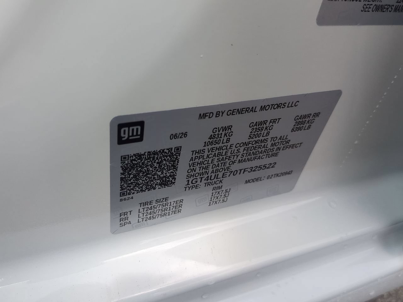 New 2026 Summit White GMC Pro image 32