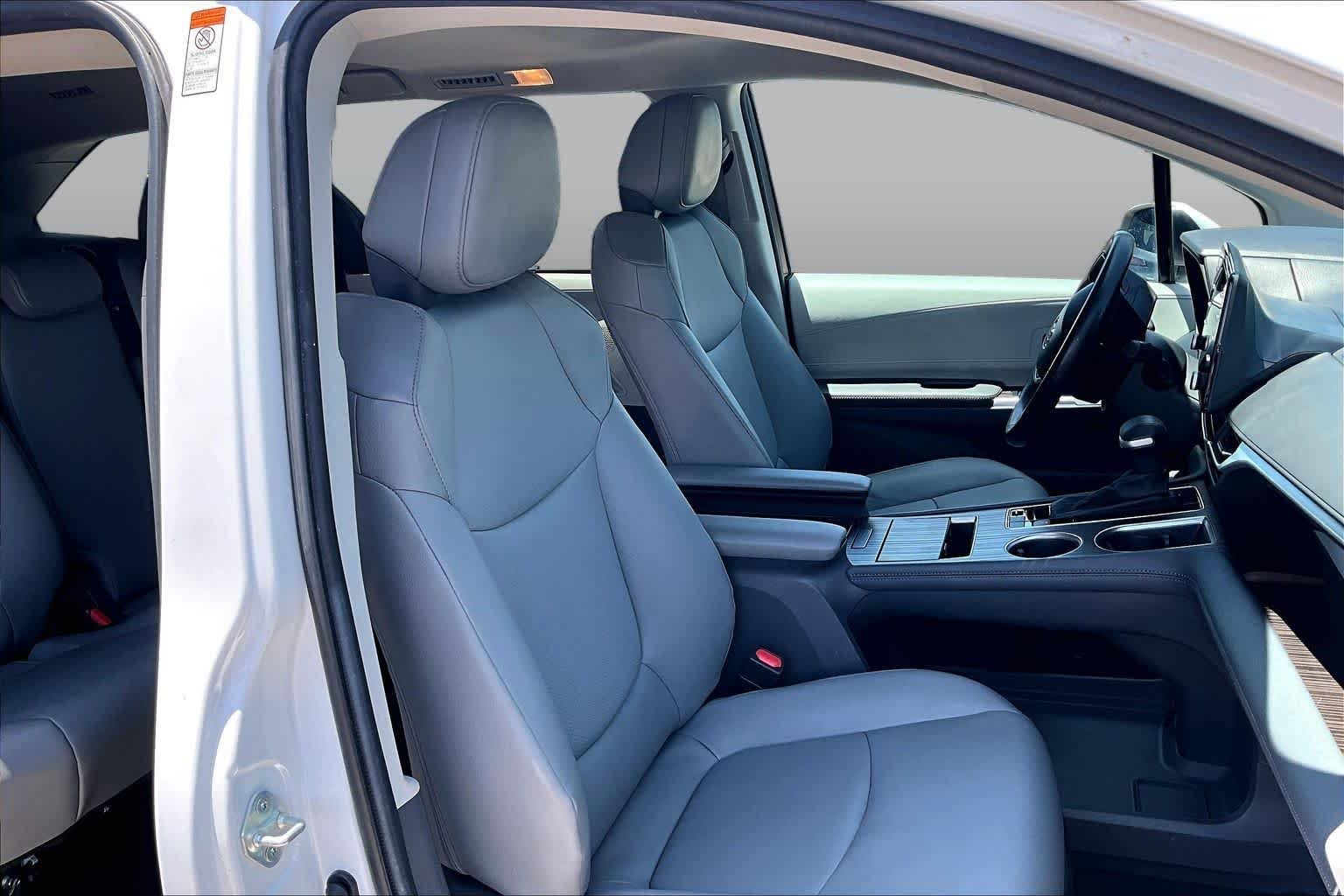 Used 2024 Wind Chill Pearl Toyota XLE image 9