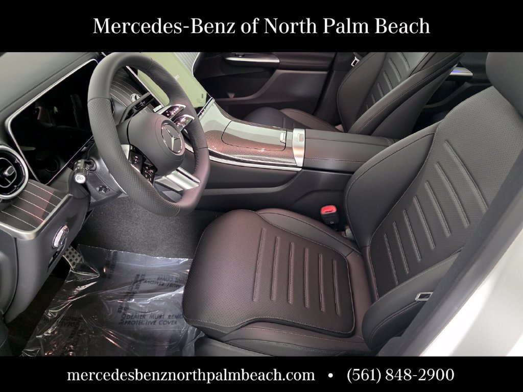 New 2026 Polar White Mercedes-Benz GLC 300 image 34