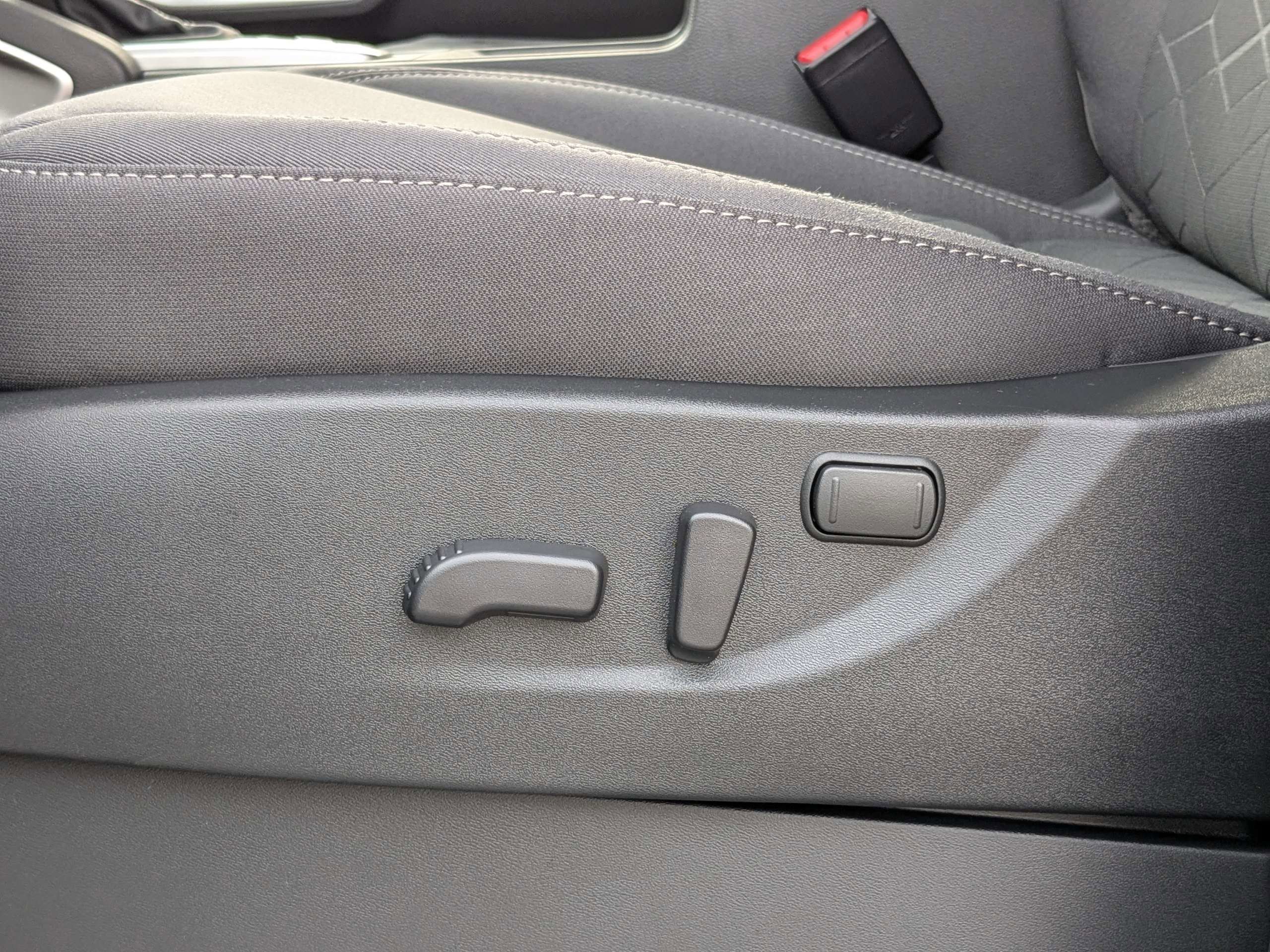 New 2026 Bluestone Pearl Nissan Crew Cab SV image 19