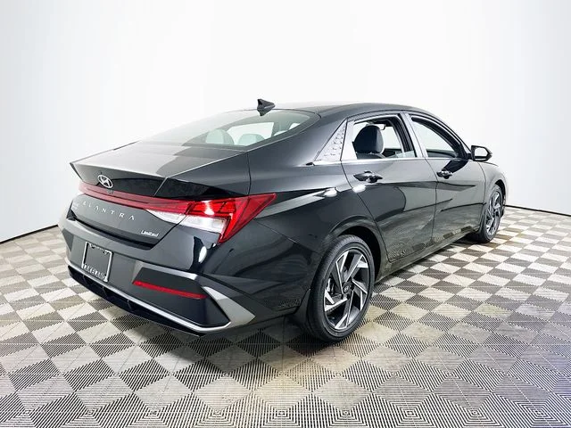 New 2026 Hyundai ELANTRA Limited
