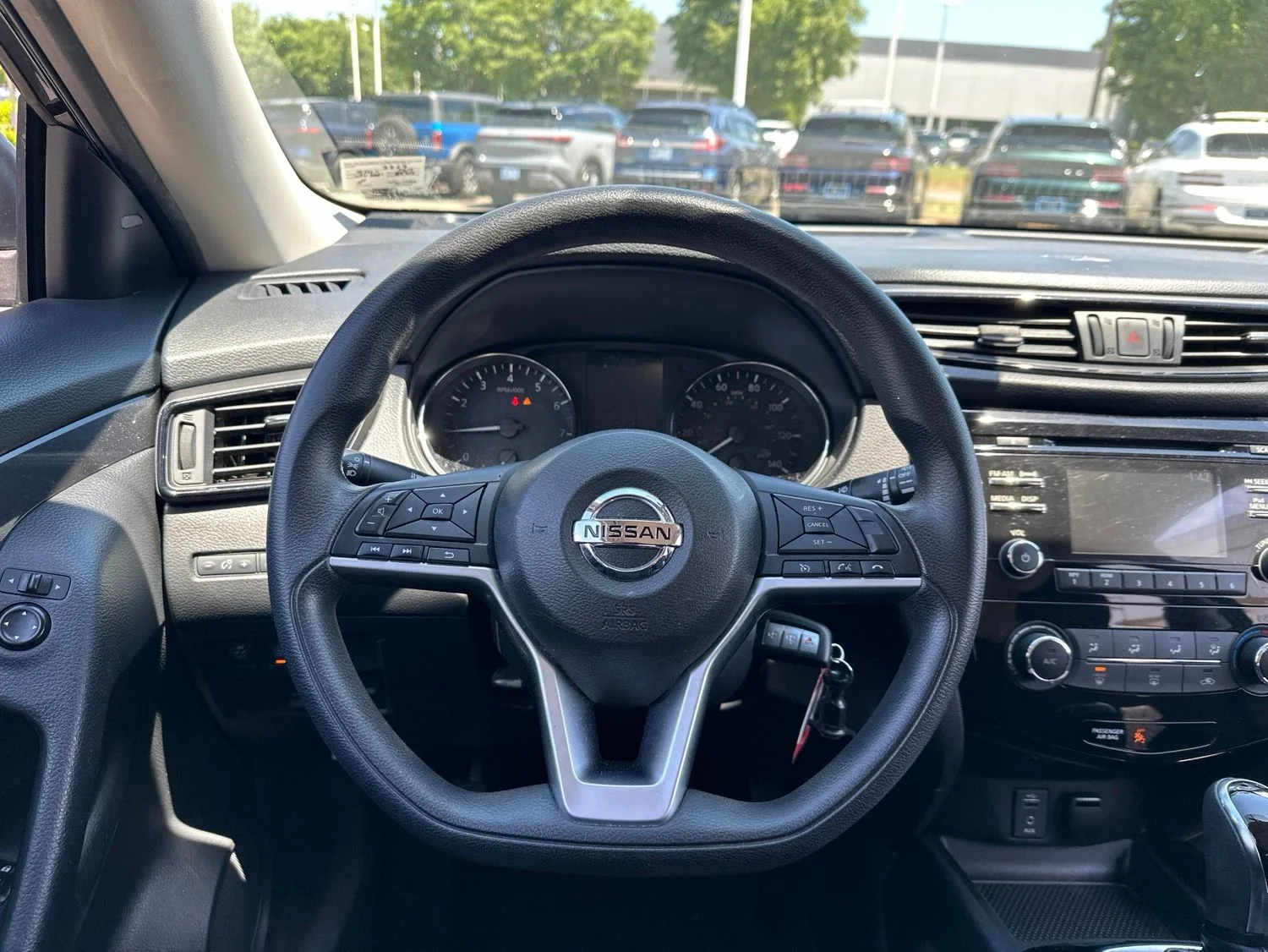 Used 2017 Black Nissan S image 17