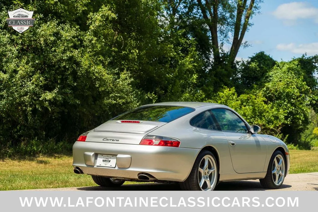 Used 2002 Silver Porsche Carrera image 26