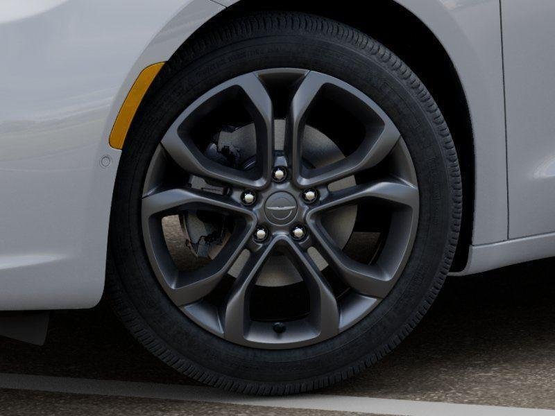 New 2026 Bright White Clearcoat Chrysler Select image 8
