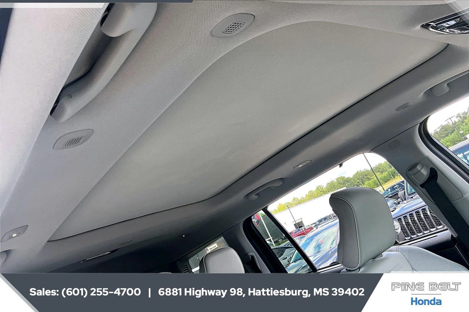 Used 2021 Silver Zynith Jeep Overland image 16