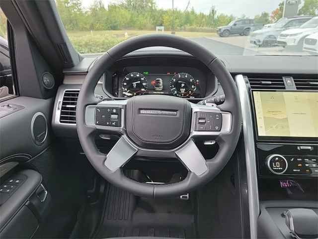 New 2024 Santorini Black Land Rover Metropolitan Edition image 24