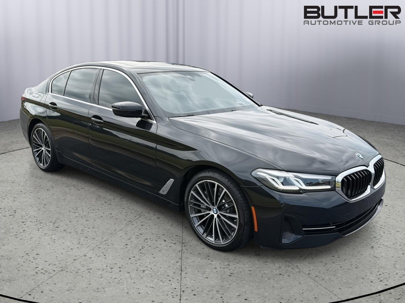 Used 2023 Black Sapphire Metallic BMW 530i image 8