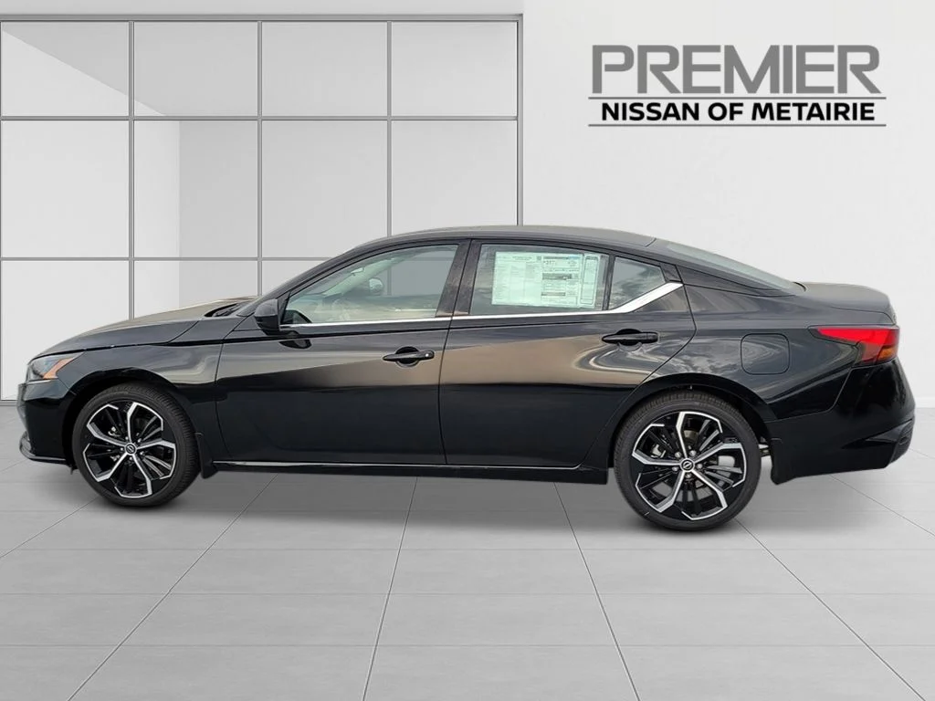 New 2026 Super Black Nissan SR image 3