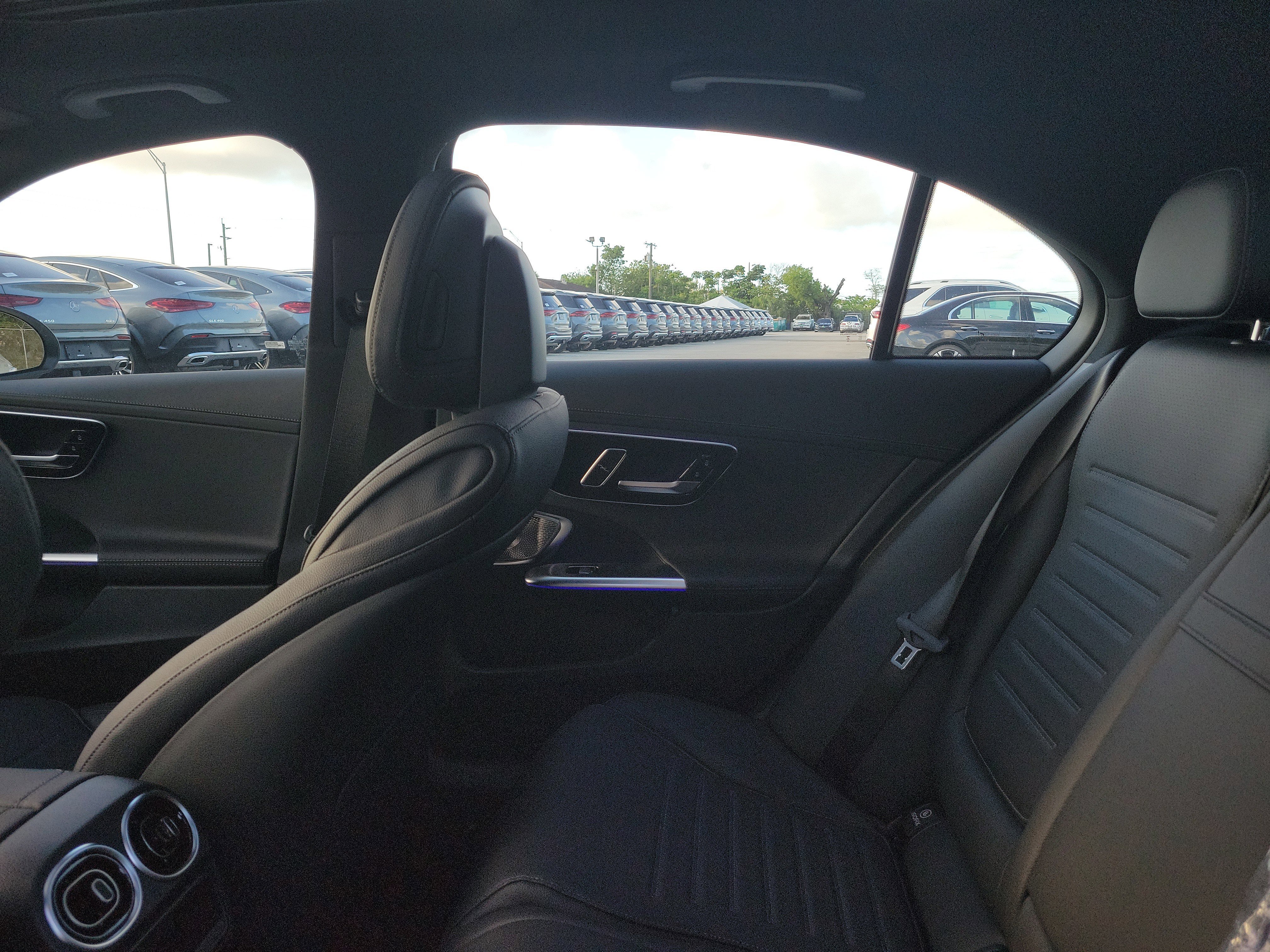New 2026 Polar White Mercedes-Benz C 300 image 45