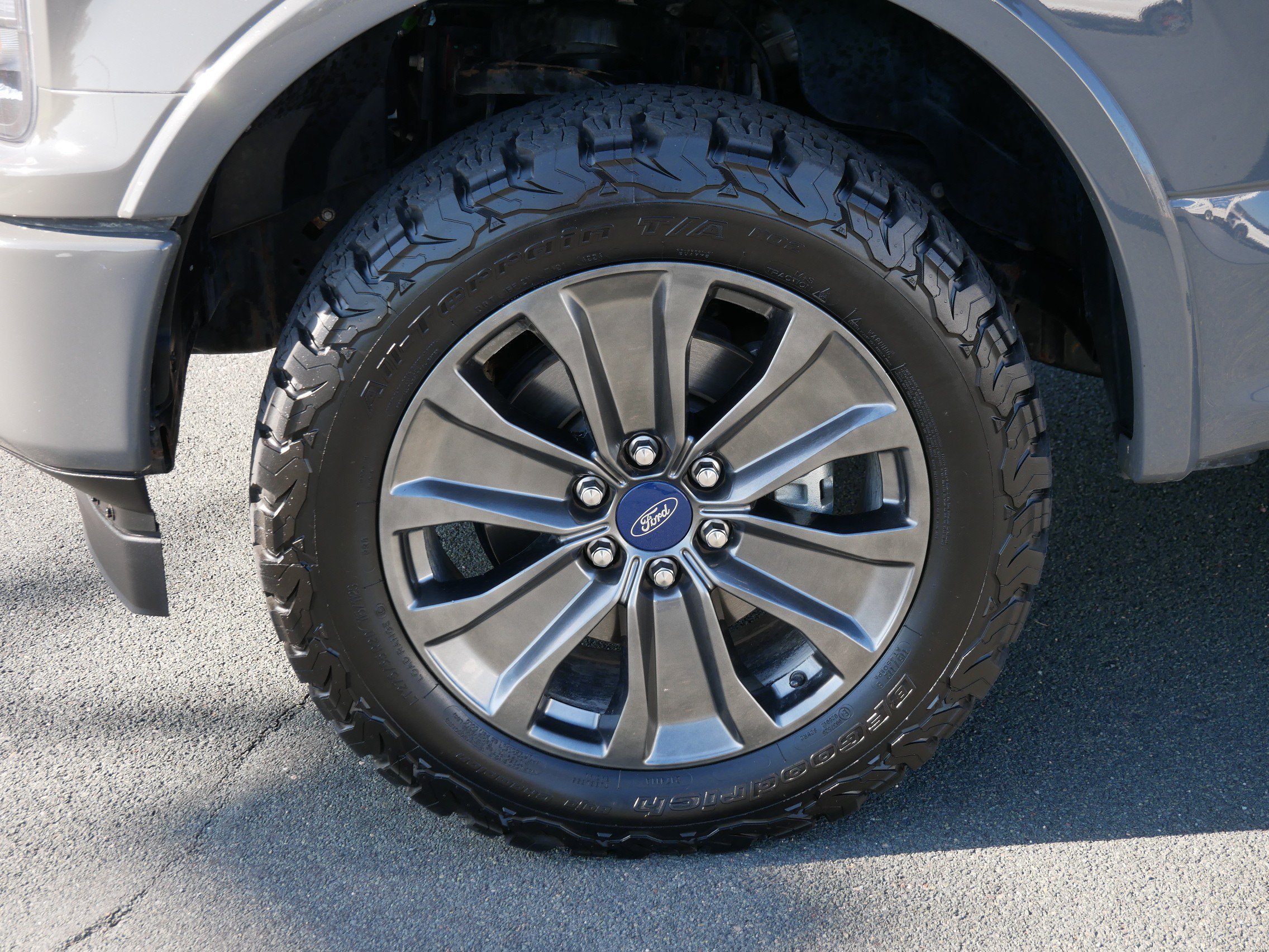 Certified Used 2018 Black Ford XLT image 9