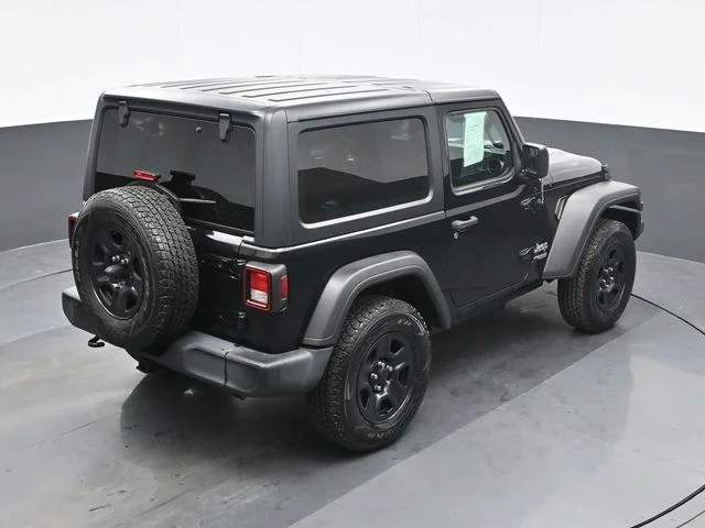 Used 2021 Black Jeep Sport image 17