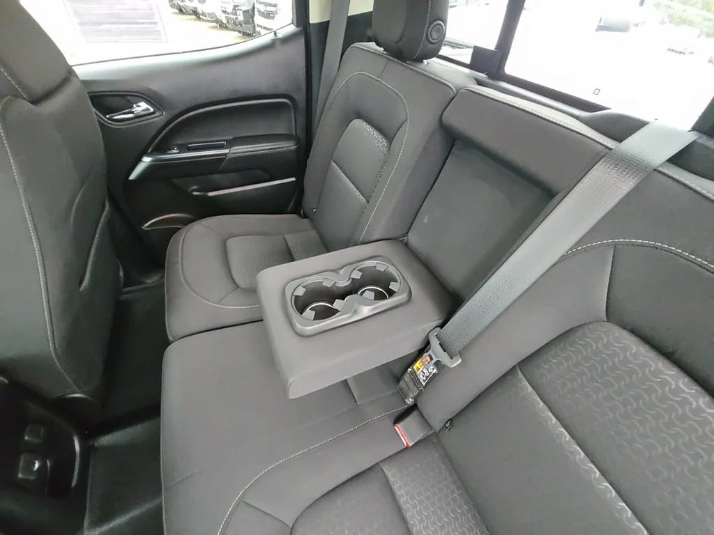 Used 2021 ONYX BLACK GMC 4WD Elevation image 35