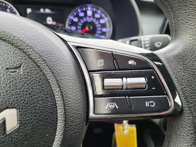 Used 2024 Red Kia LXS image 16