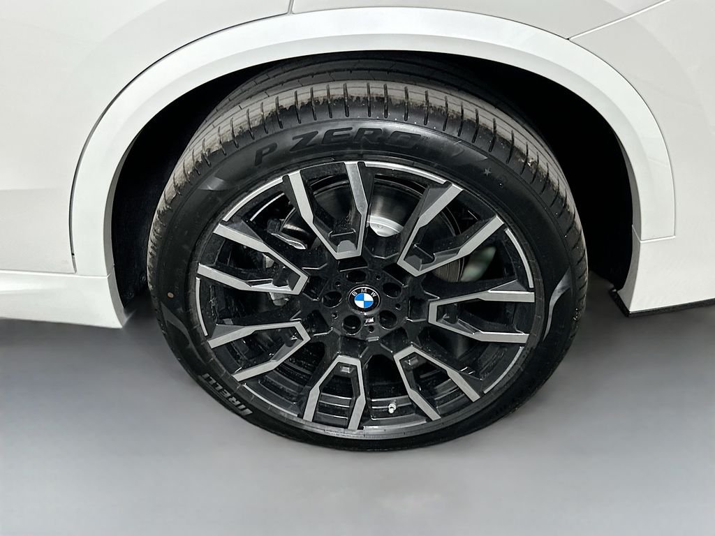 Used 2026 Mineral White Metallic BMW xDrive40i image 23