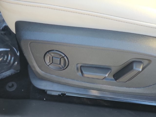 Used 2023 Gray Audi Premium Plus image 18