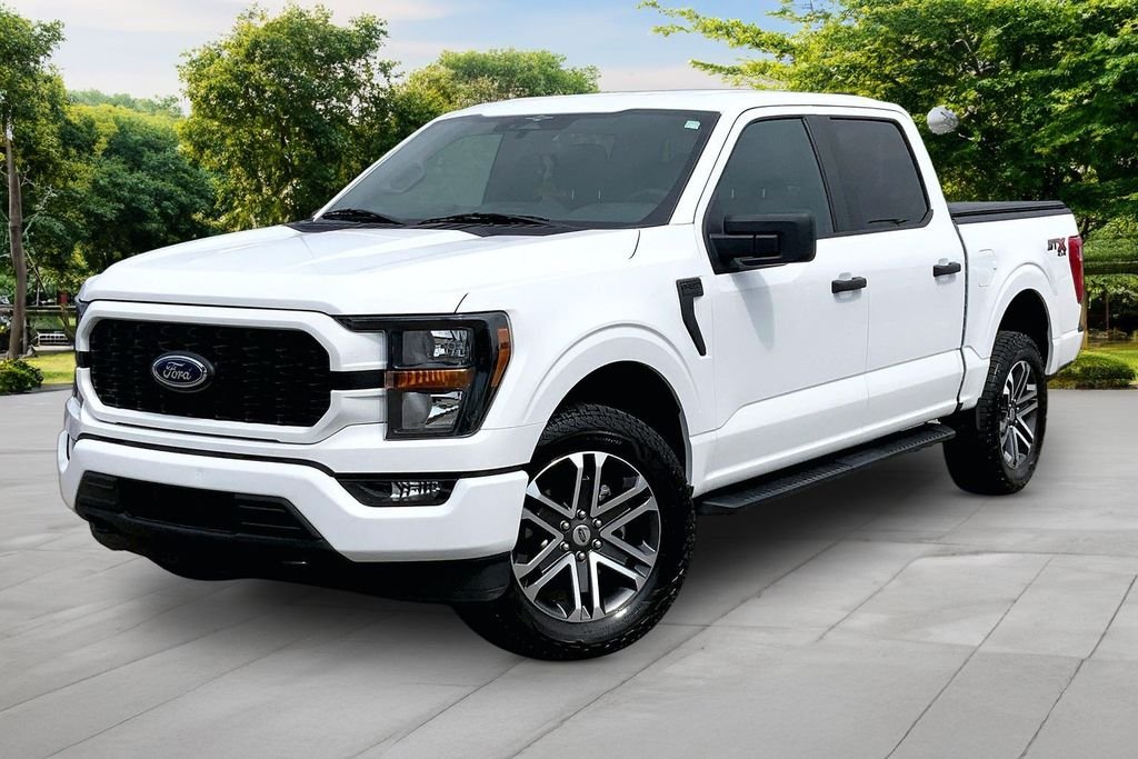 Used 2023 White Ford XL image 1