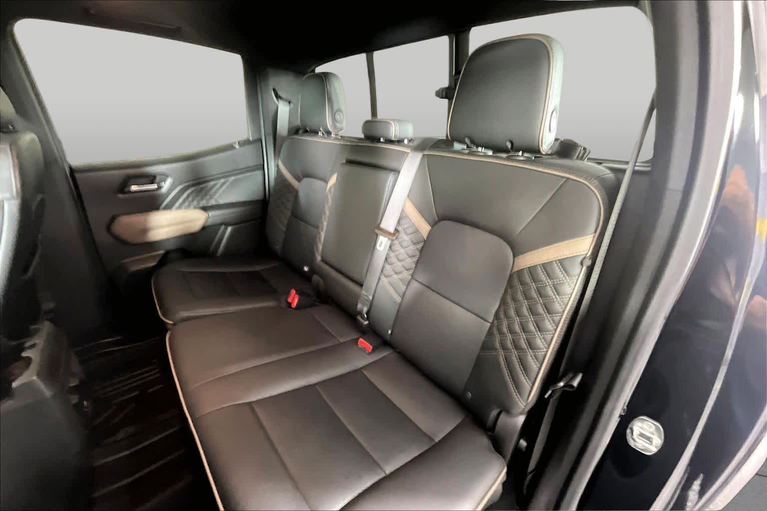 2023 GMC Canyon Denali - Photo 36