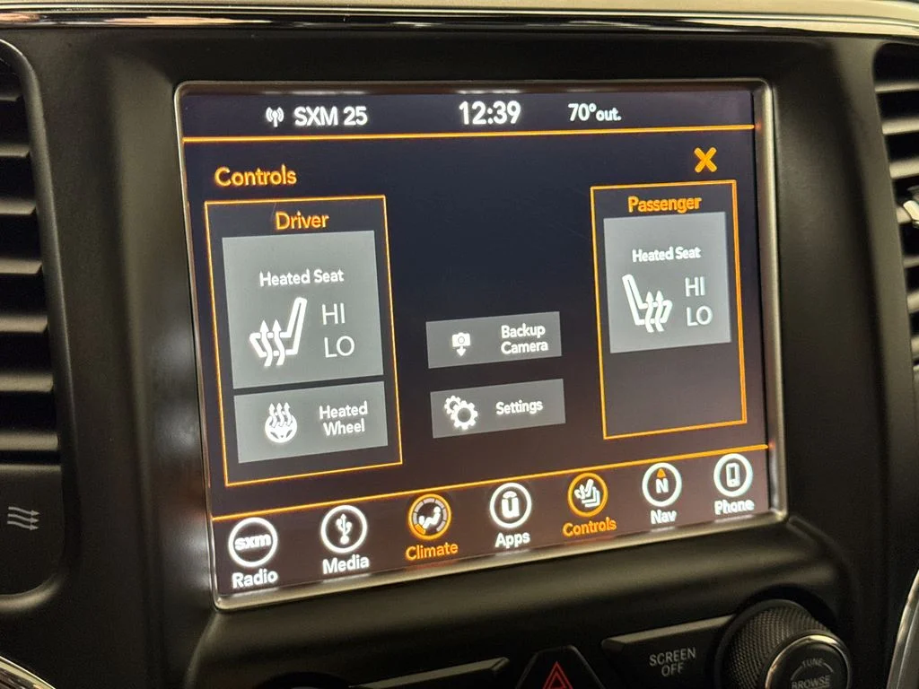 Used 2018 White Jeep Limited image 23