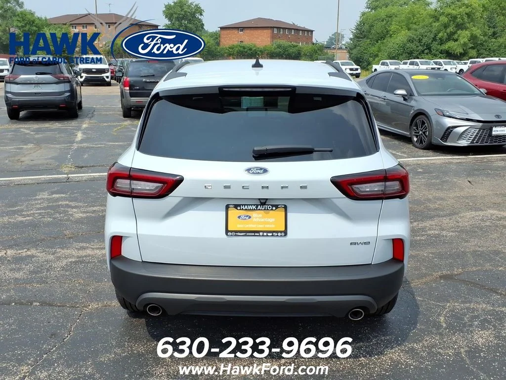 Used 2025 Silver Metallic Ford ST-Line Select image 6