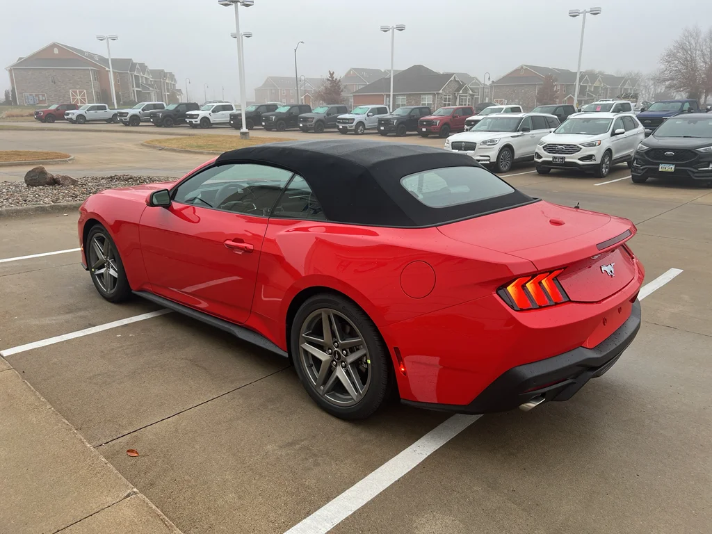 2026 Ford Mustang EcoBoost Premium Convertible - Photo 6