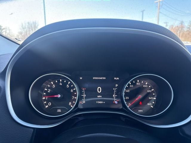 Used 2021 White Clearcoat Jeep Latitude image 21