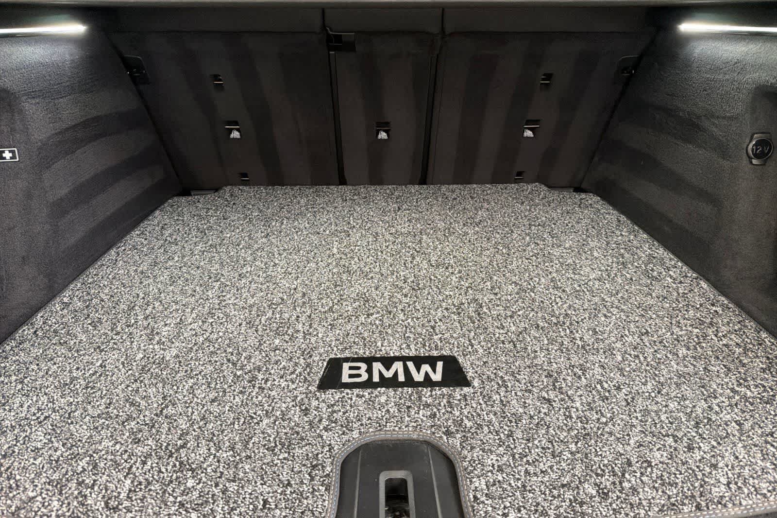 Used 2023 Black Sapphire Metallic BMW  image 15
