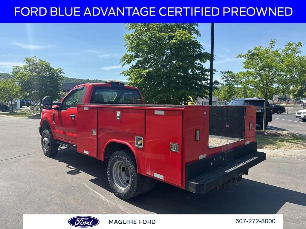 Used 2019 Red Ford XL image 8