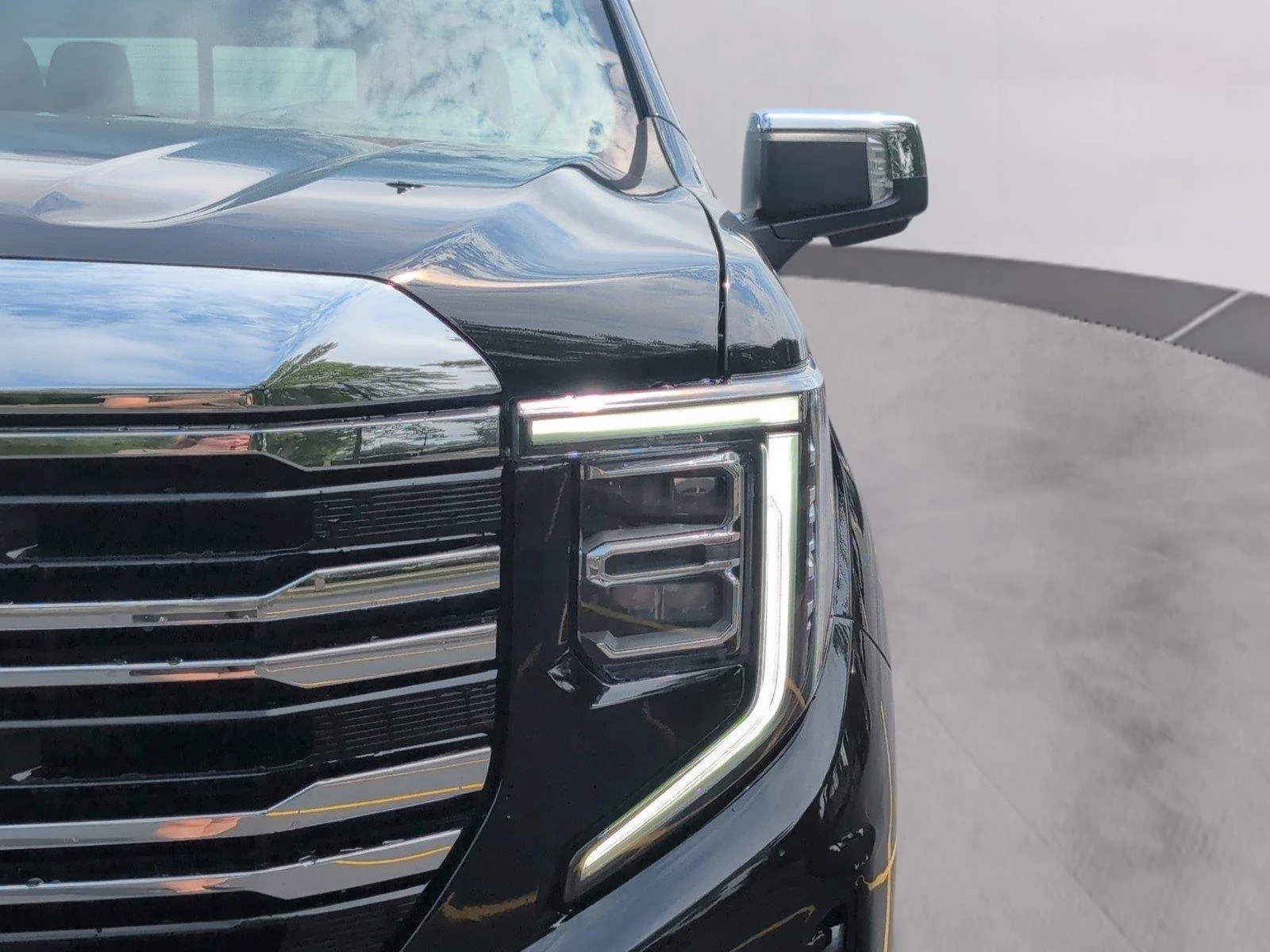 New 2026 Onyx Black GMC SLT image 37