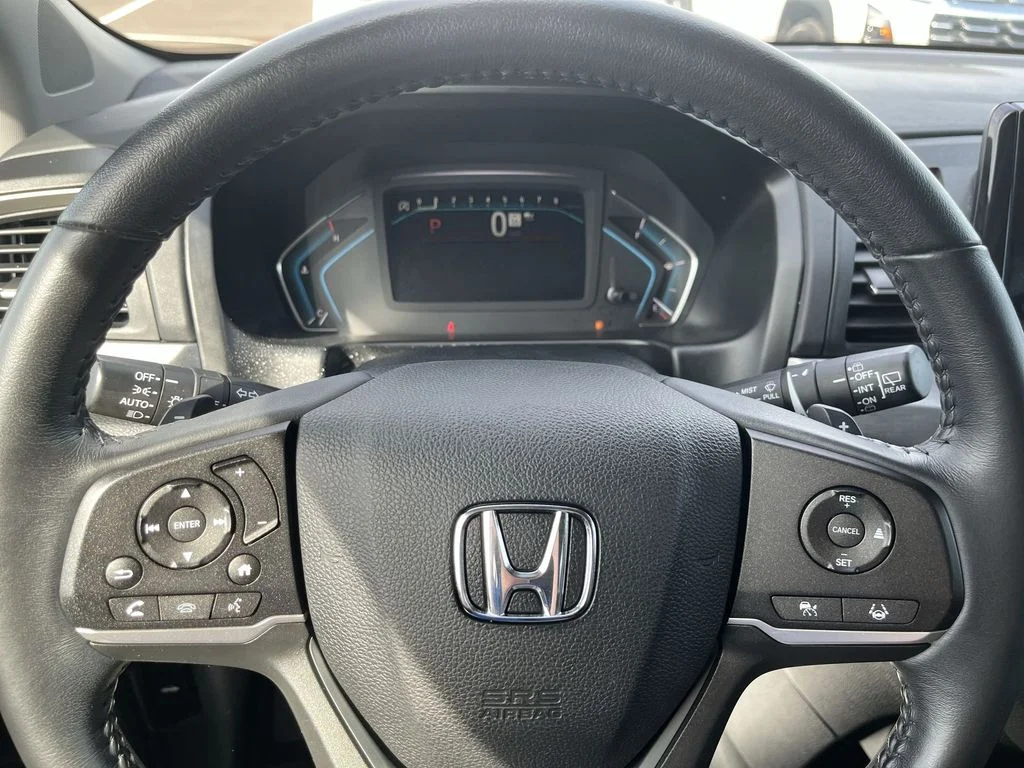 Used 2022 Black Honda EX-L image 14