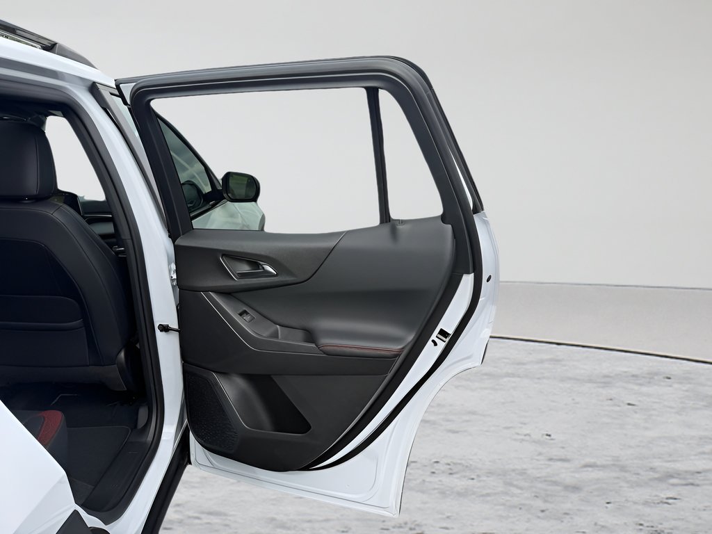 2027 Chevrolet Equinox RS - Photo 31
