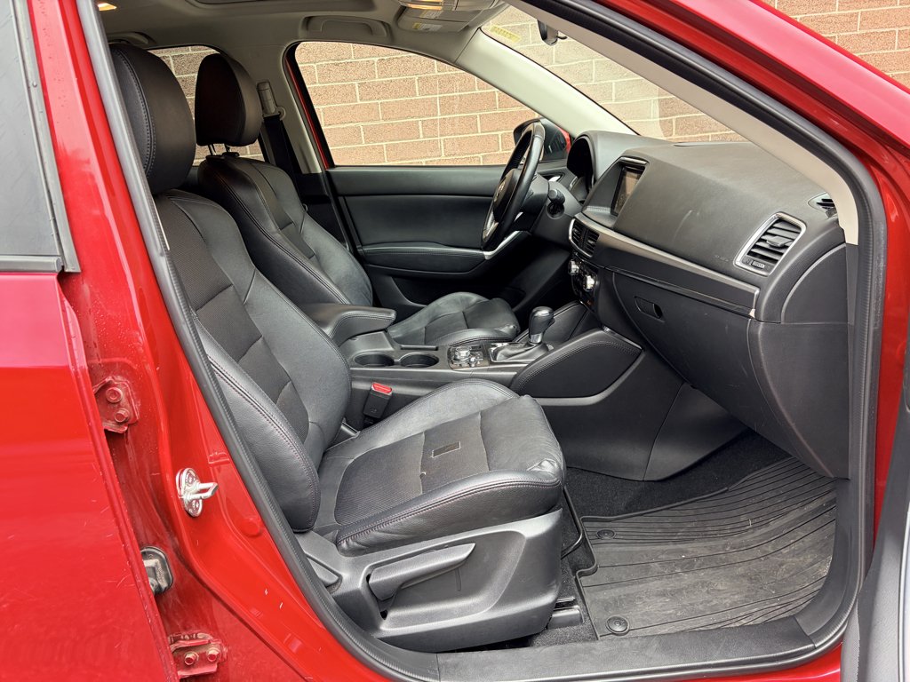 Used 2016 Soul Red Metallic Mazda Grand Touring image 17