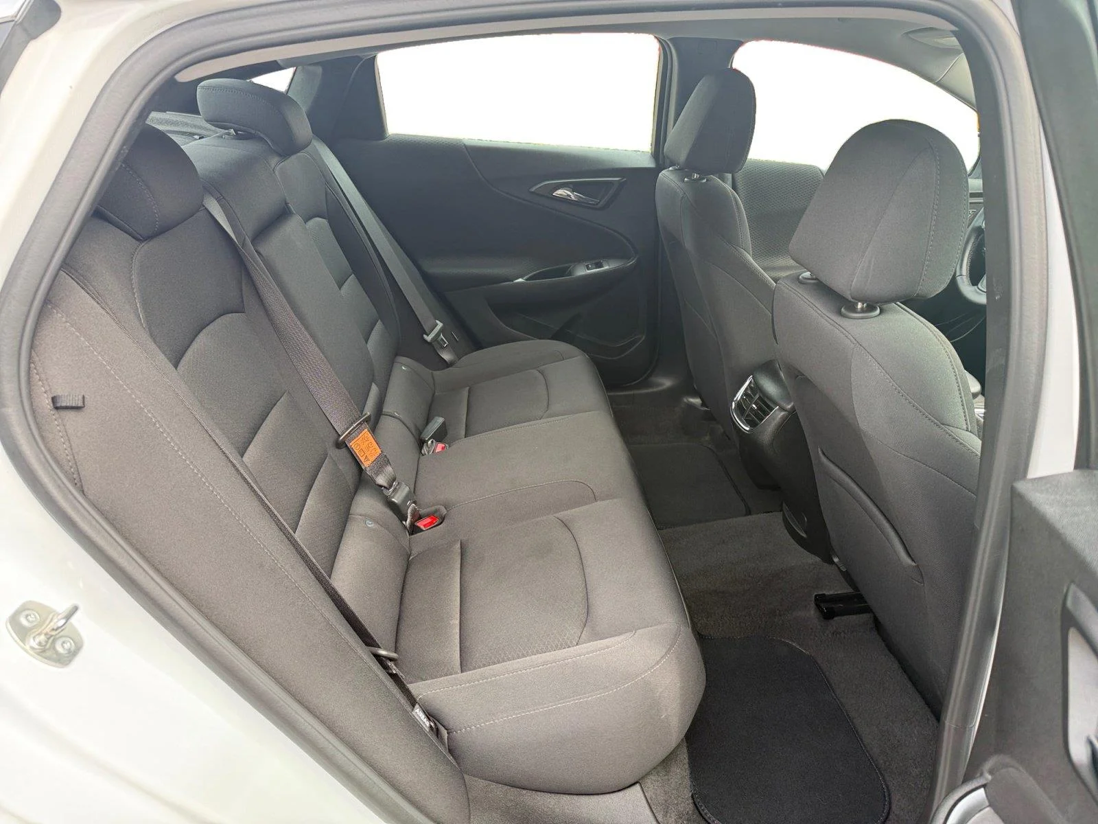 Used 2024 Summit White Chevrolet 1LT image 22