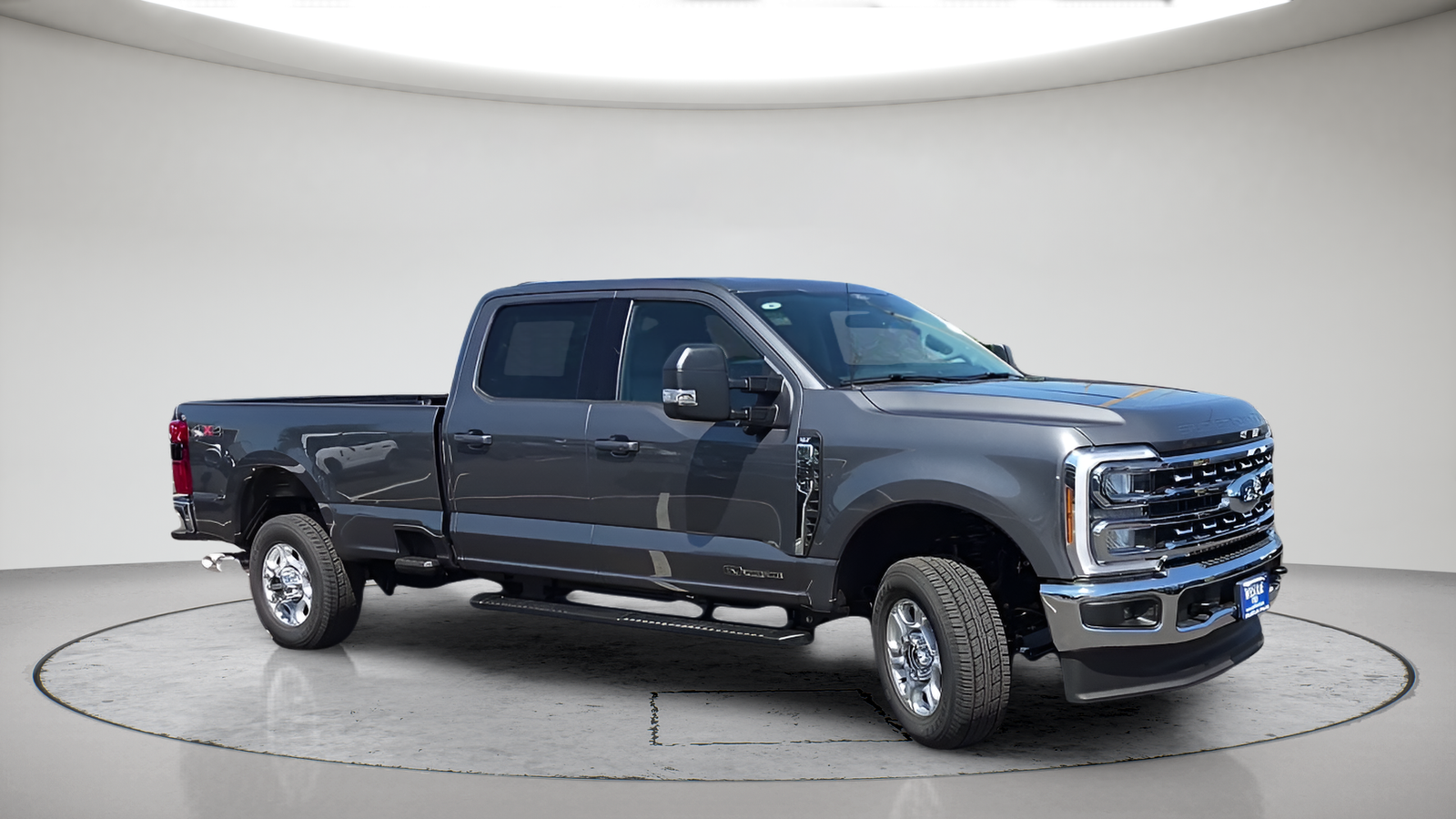 New 2026 Carbonized Gray Metallic Ford F-350® XLT image 4