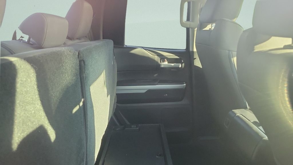 Used 2019 Gray Toyota SR5 image 9