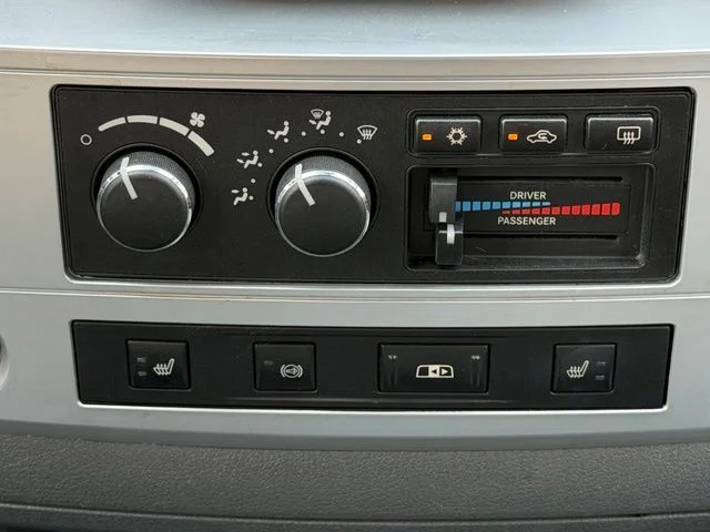 Used 2008 Red Dodge Laramie image 26