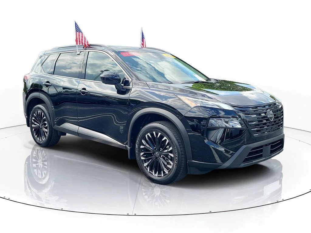 Certified Used 2026 Black Nissan Dark Armor image 2