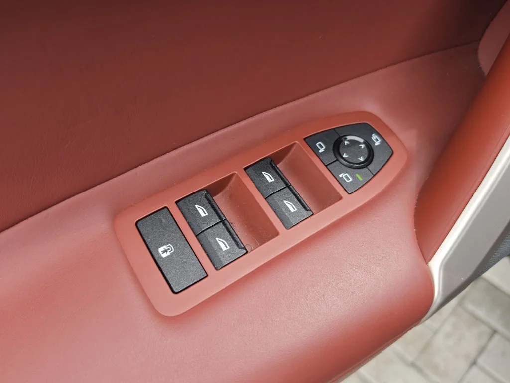 Used 2023 Storm Bay Metallic BMW M60 image 16