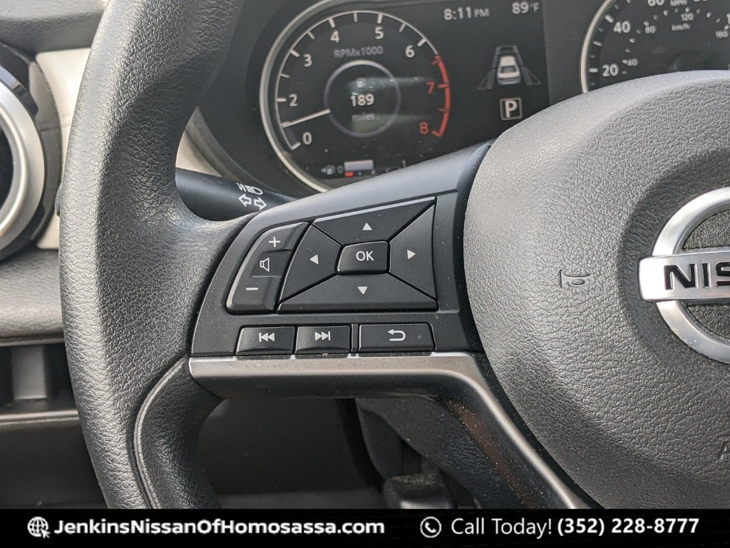 Used 2022 Black Nissan 1.6 SV image 40