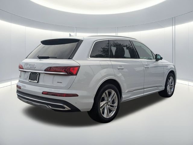 Used 2023  Audi 45 Premium image 2