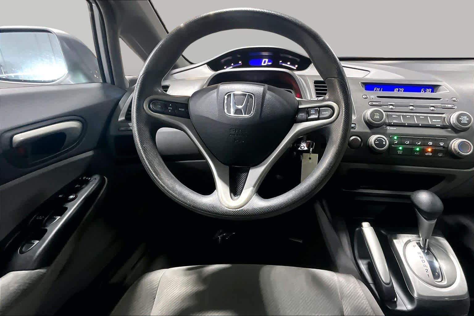 Used 2011 Alabaster Silver Metallic Honda EX image 5
