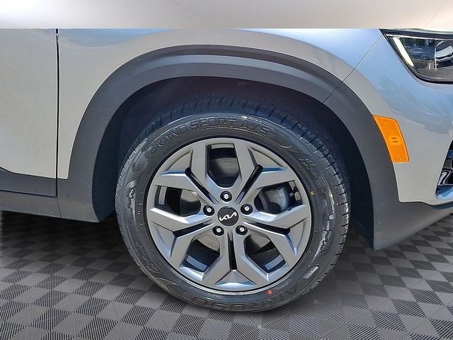 Used 2024 Gray Kia S image 10