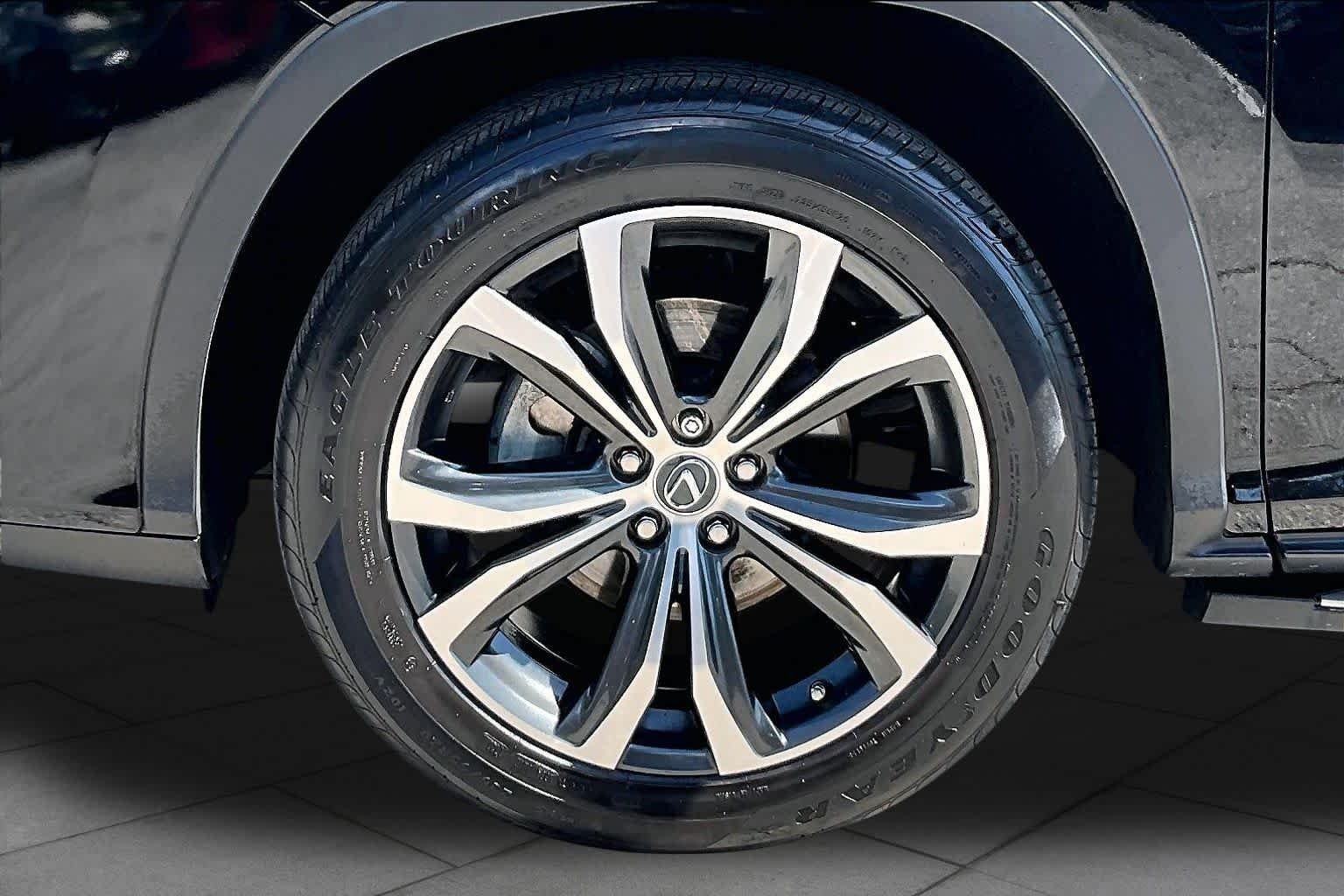 Used 2020 Obsidian Lexus  image 11