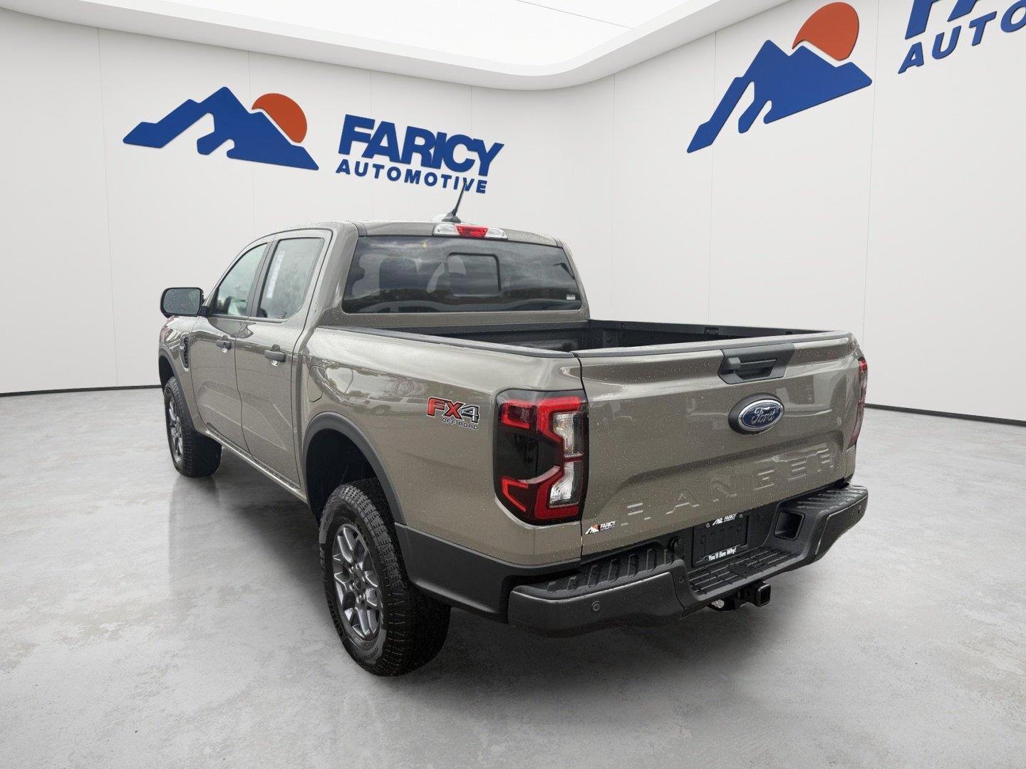 New 2026 Marsh Gray Ford XLT image 3